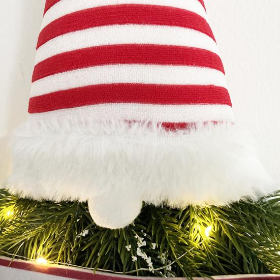 Рождественский венок Гном со светодиодными лампами Искусственный венок из сосновых иголок Подвесной карликовый орнамент спереди