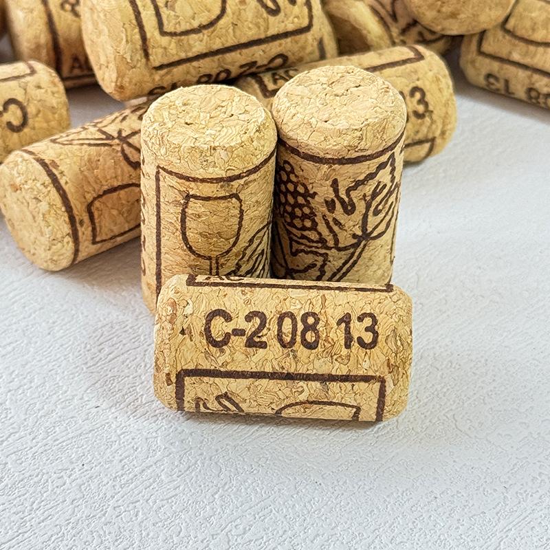 Пробка для винной бутылки из пробковой крошки с принтом под дуб - Цилиндрическая и коническая форма