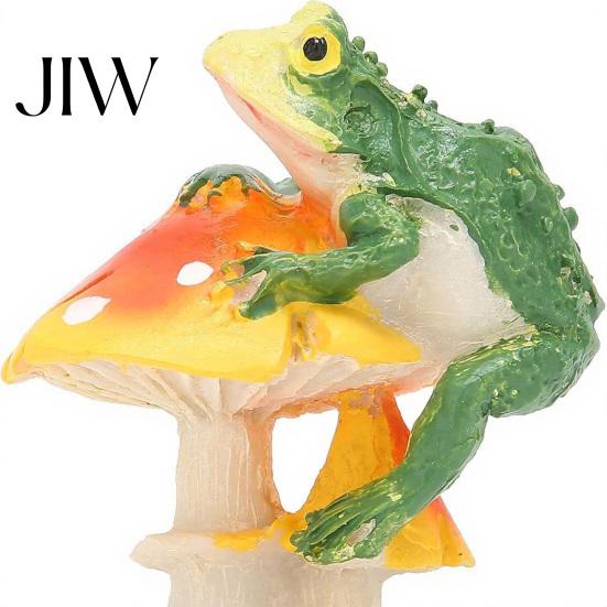 DIY Fairy Garden Accessories Resin Frog on Mushrooms Figurine, Micro Landscape Bonsai Ornament, Decor for Succulent Pots Waterproof Miniature