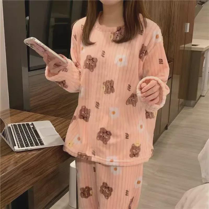 Peach Bear Warm Coral Fleece Pajama Set - Women's Two-Piece Autumn/Winter Loungewear