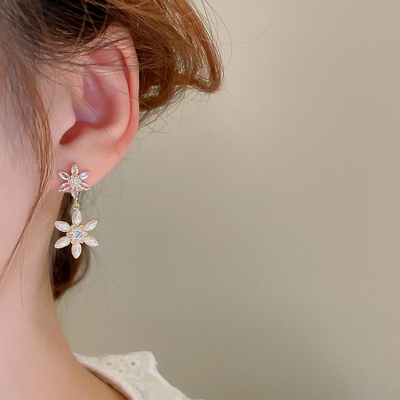 925 Zircon Pearl Snowflake Fringed Earrings Women's French Gentle Temperament Earrings Light Luxury High-end Earrings