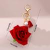 1шт искусственная роза элегантный брелок кулон красный искусственный жемчуг модный металл с кисточкой цветок шарм