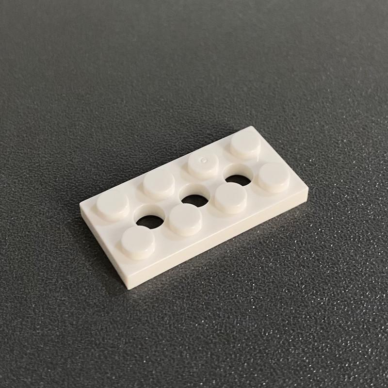 Compatible Building Block 3709 Small Particle Building Block Technology Spare Parts 2X4 With 3 Hole Sheet