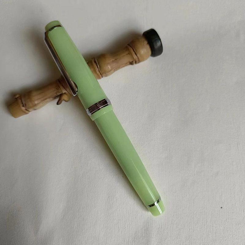 Перьевая ручка Jinhao 82 - Стильная портативная карманная ручка с конвертером для бизнеса, офиса и путешествий.