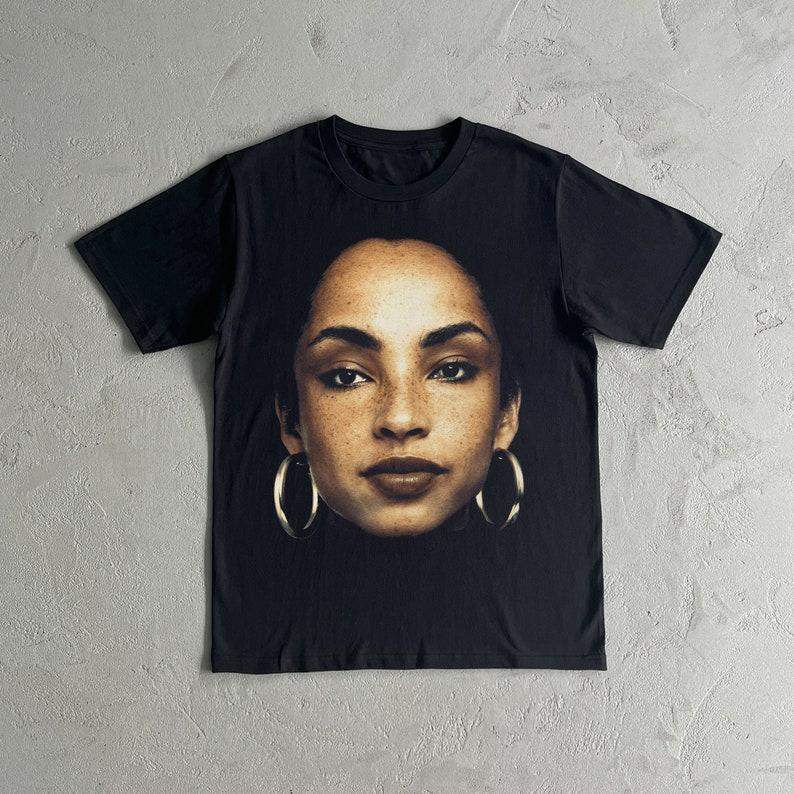 SADE ADU T-SHIRT - Graphic Sade Adu Heavy Unisex T-Shirt Graphic Tee