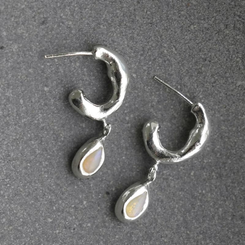 REINDEER GENTLE STONE EARRING 06