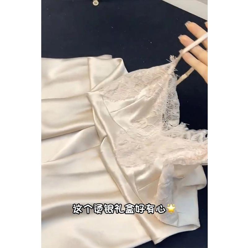 Korean version of pure lace suspender nightdress women's summer 1011 new large size ice silk light luxury satin home dress