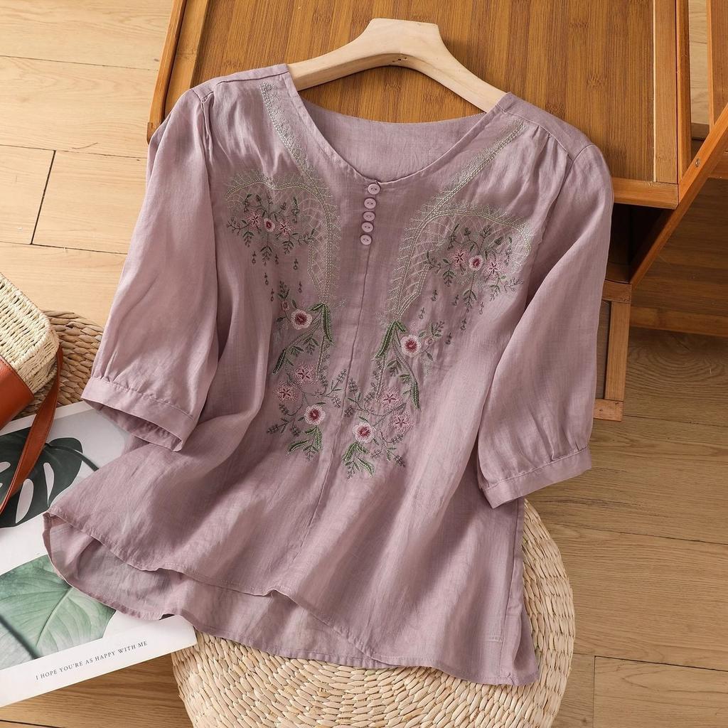 Fashionable Women's Cotton And Linen Short-sleeved Pullover Top With Embroidery, , Loose Fit, Slimming, Versatile Cotton And Linen T-shirt.