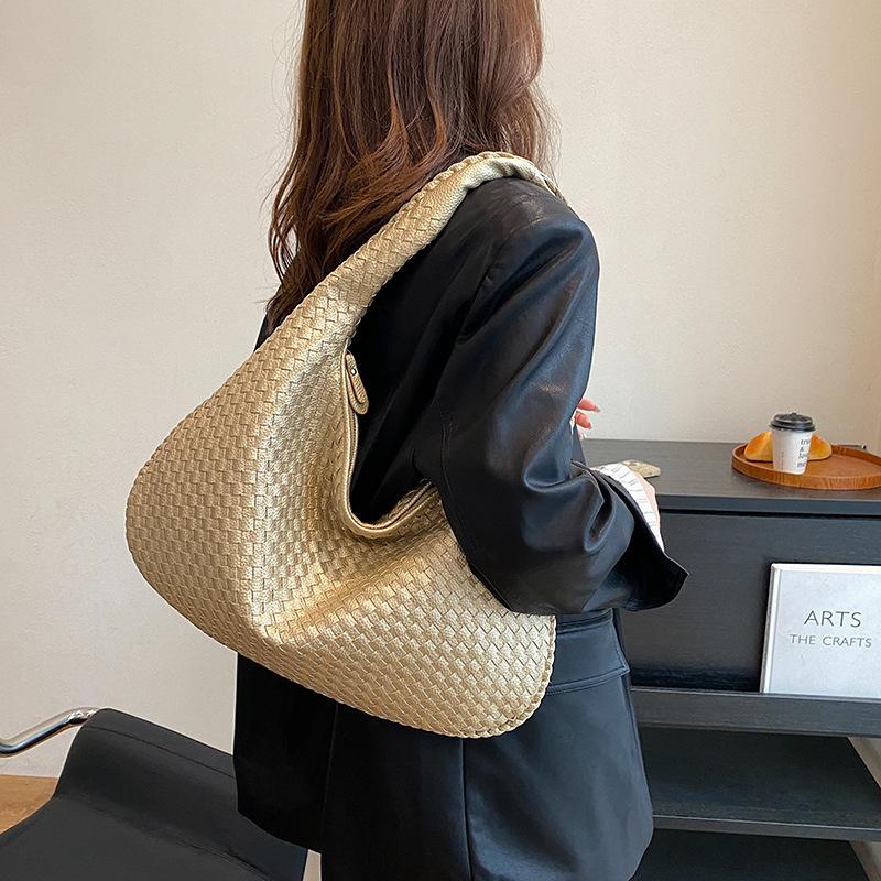 French Sense Woven Bag Women's Atmosphere Versatile Shoulder Underarm Bag Niche Portable Tote Bag