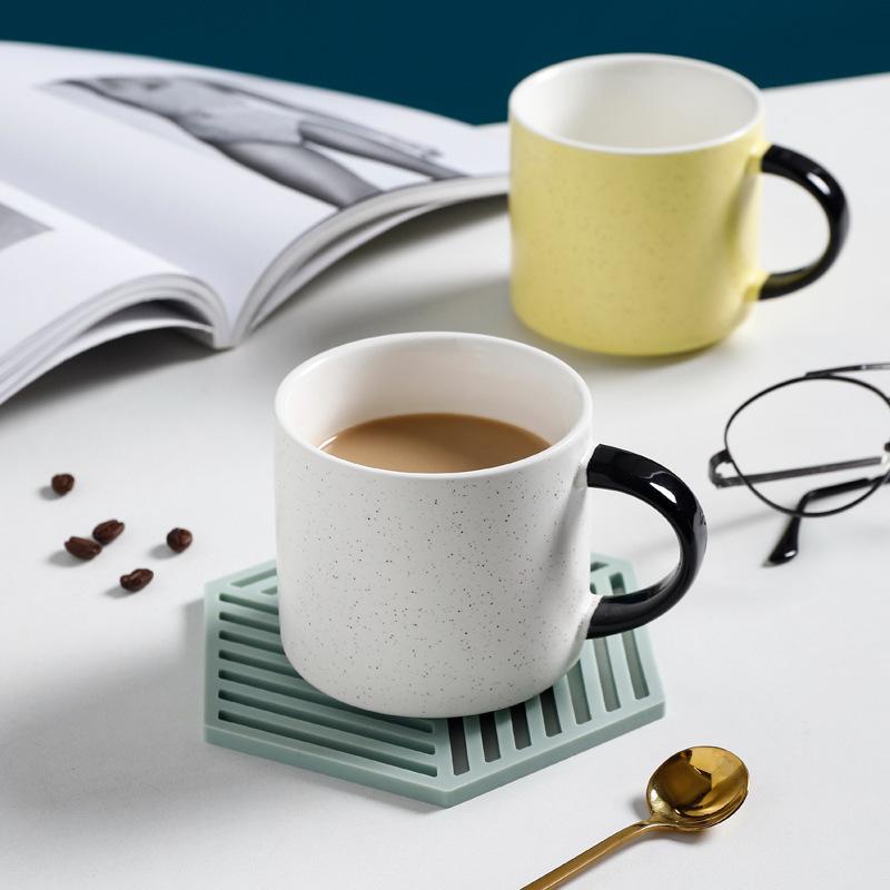 Простая контрастная кружка в горошек, Высоко выглядящие парные чашки, Керамические чашки, Персонализированные креативные кофейные чашки