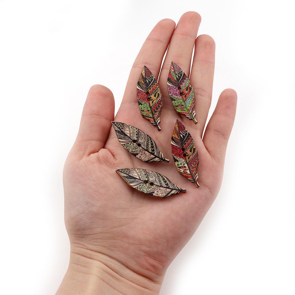 50Pcs Leaves Design Wooden Buttons 2-Hole Sewing Scrapbook Art DIY Decoration