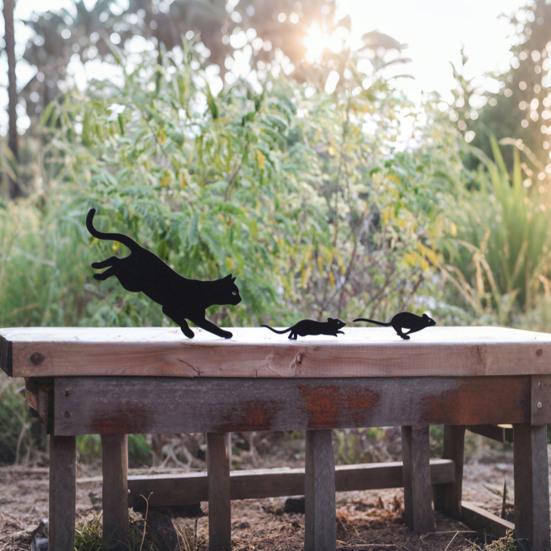 Металлический знак для сада с изображением кошки, простая установка, украшение для кошки, преследующей мышь, черный