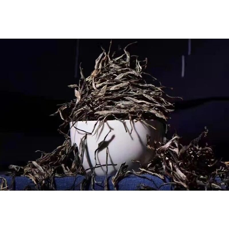 Чай Юньнань Наньнуо Гора Пема Древнее Дерево Первая весна Пуэр Сырой чай 100г