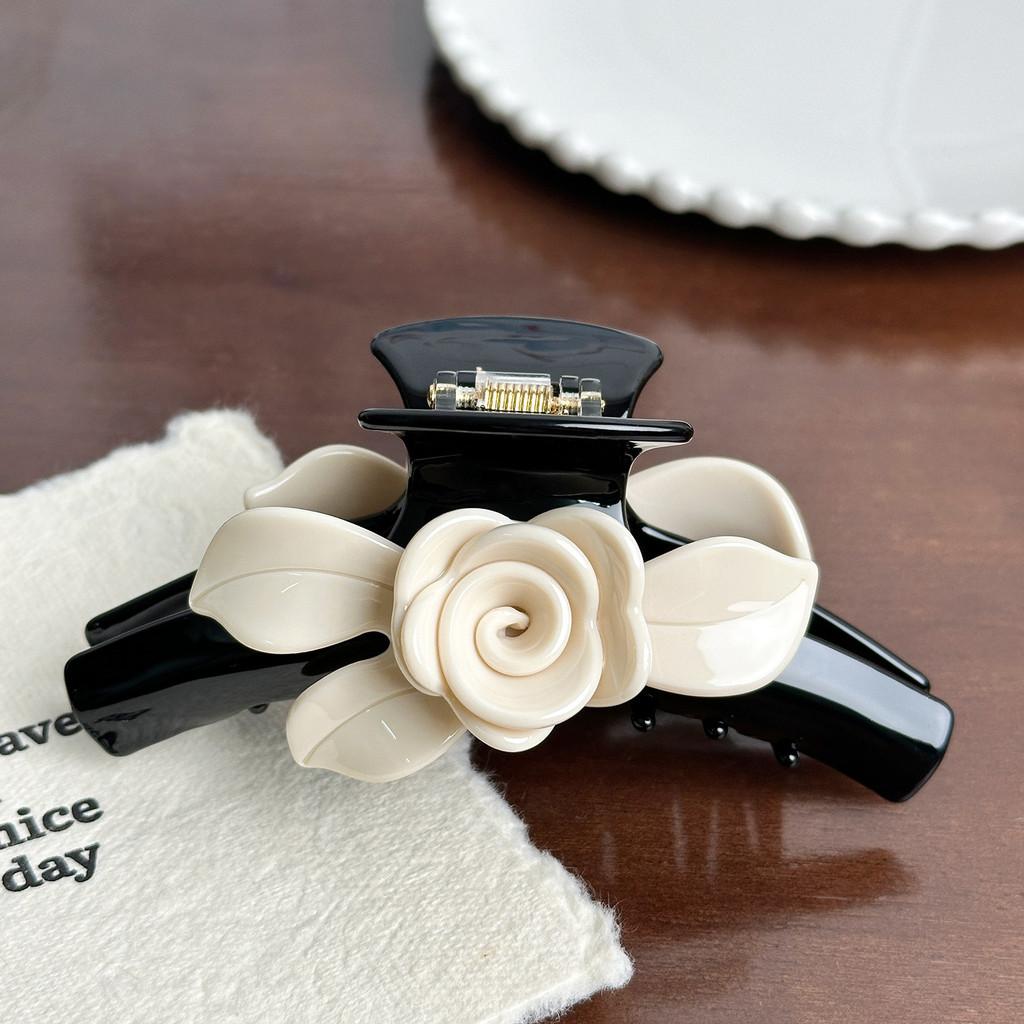 Large Designed Beautifully Floral Hair Claw Clip In Trendy Acetate For Fashionforward Women