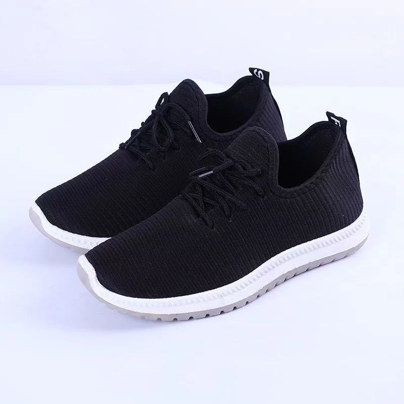 2025 Walking Shoes Breathable Old Beijing Cloth Shoes Middle-aged and Elderly One-pedal Sports and Leisure Versatile Elderly Men's Shoes