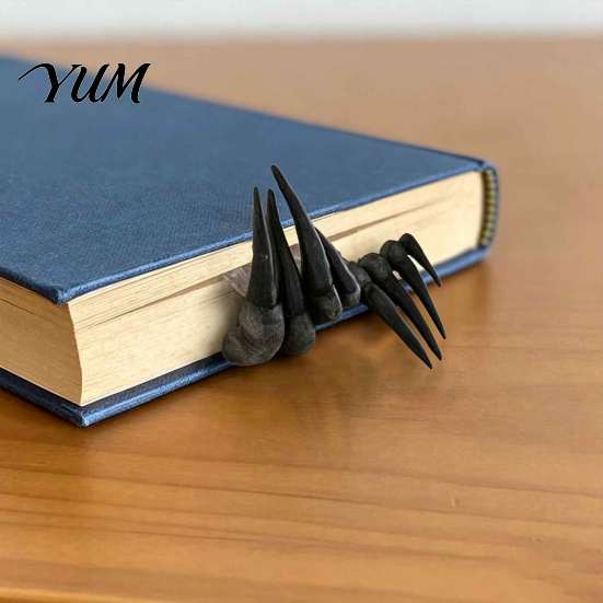 Уникальные готические аксессуары для чтения Жуткая когтистая рука демона Закладка из смолы, 3D-рука дьявола Ужасающие жуткие книжные подарки Идеи для Хэллоуина Внутренняя декорация