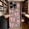 Розовые и Белые Банты Мягкий ТПУ Чехол для Телефона для iPhone 17 16 15 14 13 12 11 Pro Max Plus Ударопрочный Противоскользящий Чехол