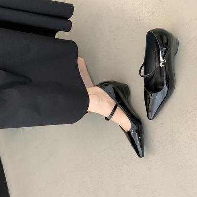 2025 новые туфли-лодочки с острым носком, темпераментные, женские туфли-одинарки из лакированной кожи с пряжкой, туфли Мэри Джейн с открытым верхом