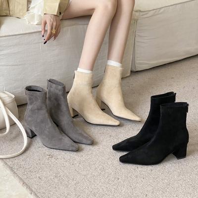 2025 осень новый острый носок толстый каблук высокий каблук темперамент тонкий французская мода сексуальная красота женские интернет-знаменитость короткие сапоги