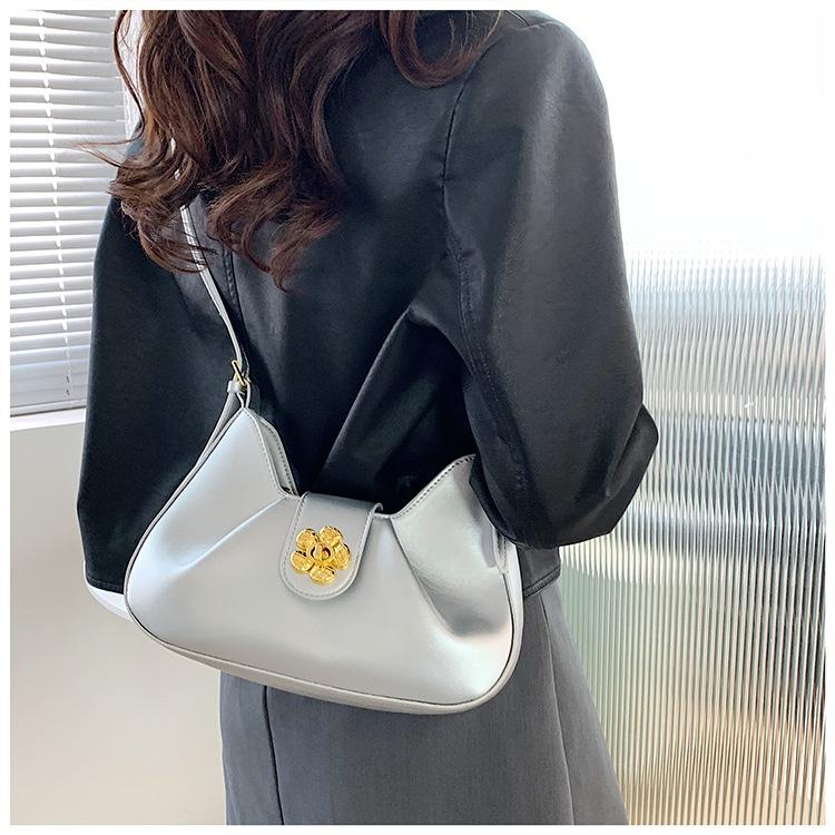 IELGY Плиссированная дорожная сумка под мышками, багетная сумка через плечо с цветочным замком