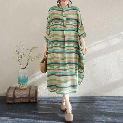 Весеннее платье оверсайз со стойкой