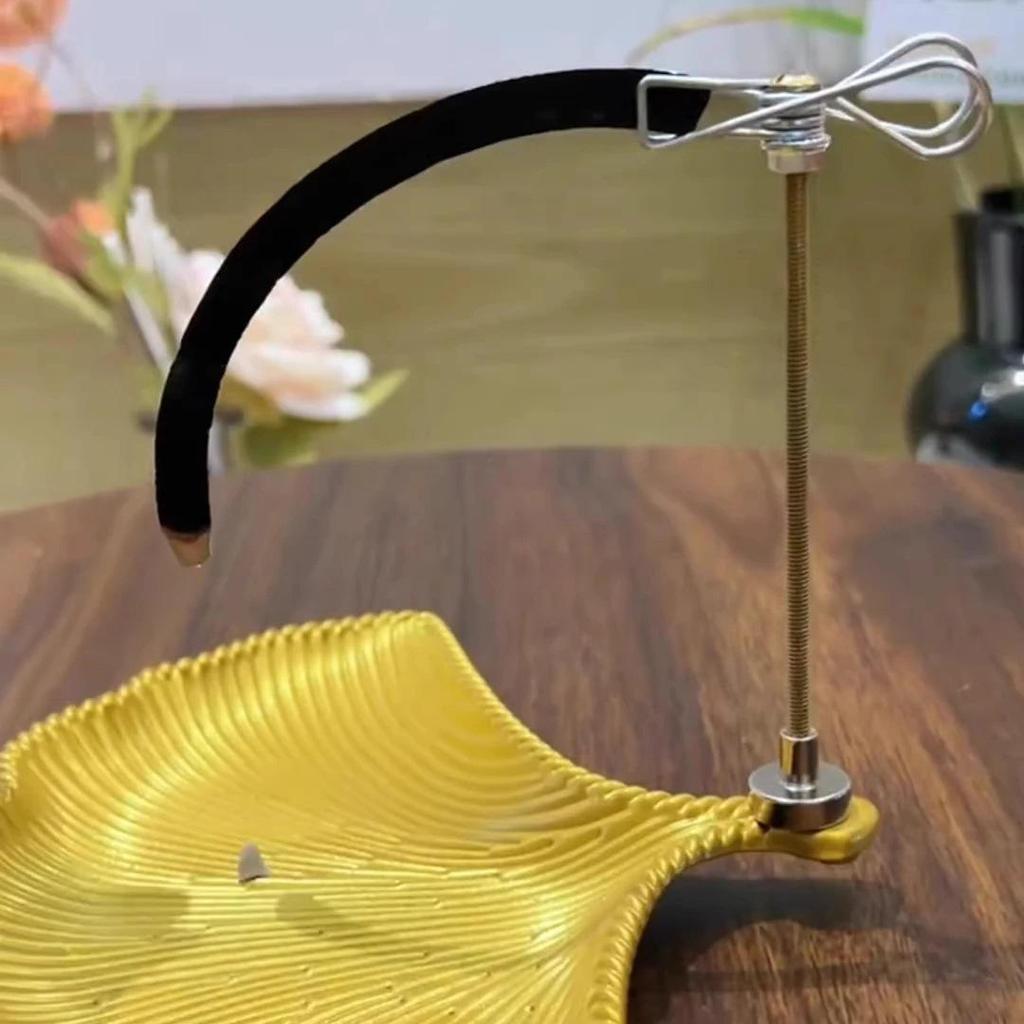 Магнитный держатель для москитных спиралей со съемным пепельницей и зажимами