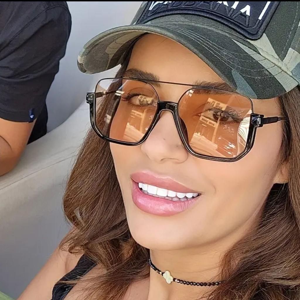 Double beam lower half frame sunglasses European and American square fashion sunglasses Internet celebrity street shot plain sunglasses women R