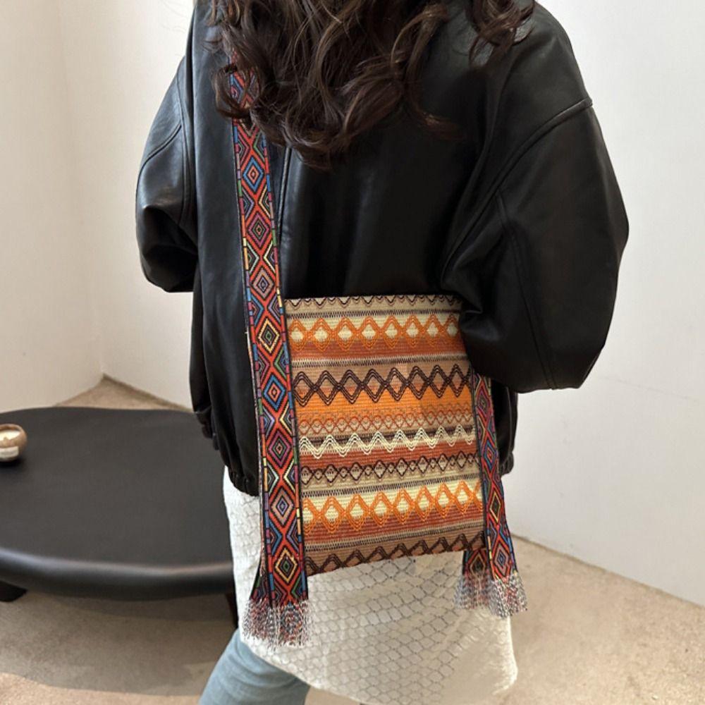 Tassel Ethnic Style Crossbody Bags Woven Bag Bohemian Shoulder Bag Fringe Shoulder Bag Travel