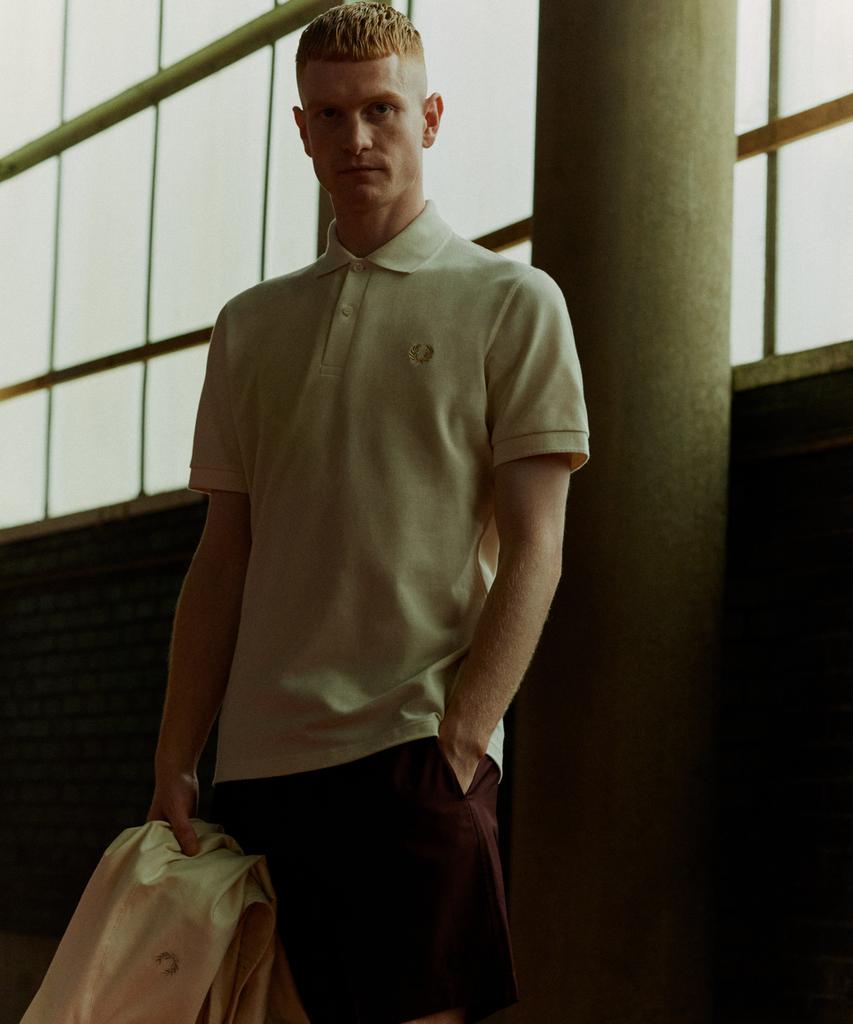 Fred Perry [M3] Оригинальная рубашка Fred Perry - Светлый экрю/Шампанское Afpm2510003-Y82