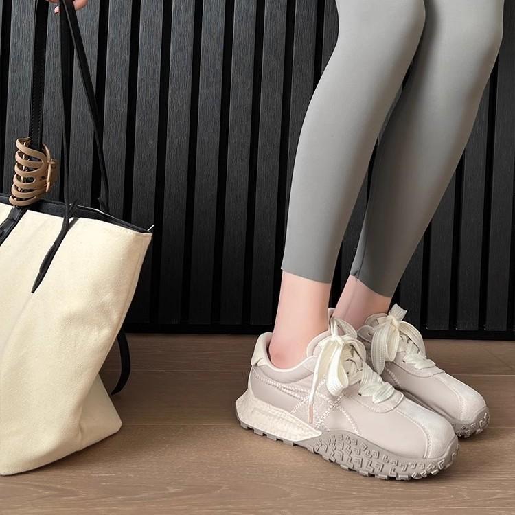 Туфли Forrest Gump с толстой подошвой, увеличивающие рост, в балетном стиле, для женщин, 2025 г., новые, небольшие, увеличивающие рост, и тонкие, повседневные спортивные туфли