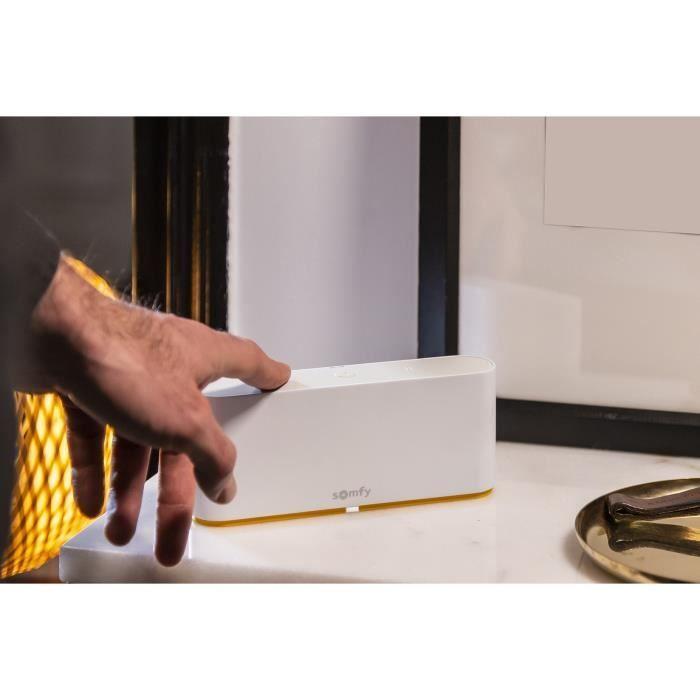 Somfy 1870595 - TaHoma Switch - Commande intelligente pour centraliser et connecter votre logement | Compatible IO, RTS &amp; Zigbee 3.0
