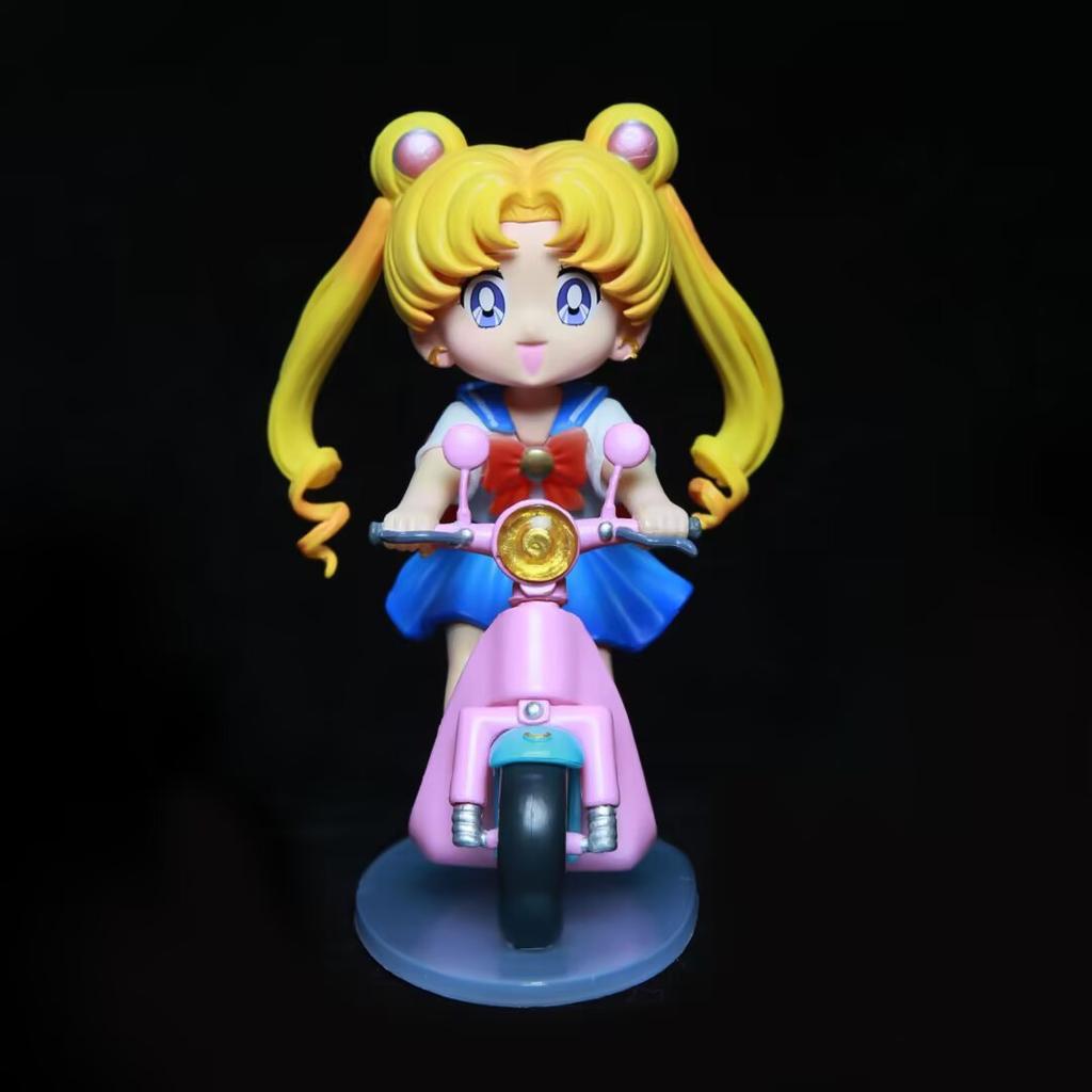 Фигурка Модель Игрушки Сейлор Мун катается на машинках 12см