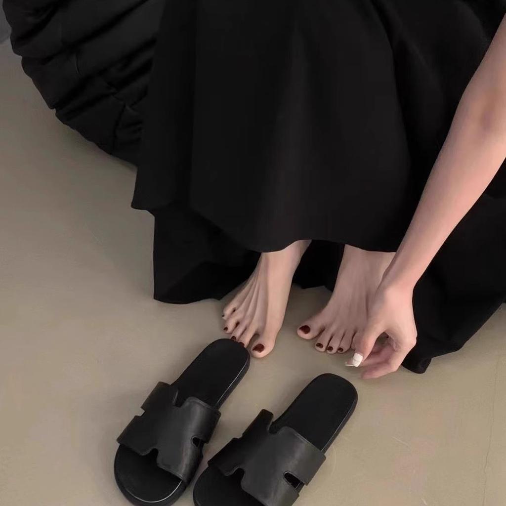 Wind Advanced Sense~ Slippers Summer Wear New Flat-bottomed Beach Vacation Word