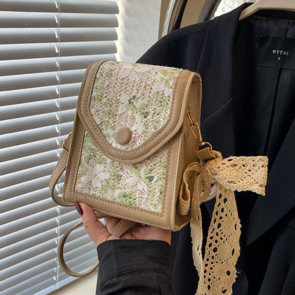 Flower Pattern Straw Crossbody Bag Small Cute Summer Bag Sweet Lovely Woven Handbag Shopping