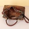 Мягкая женская сумка с крокодиловым узором на одно плечо Boston pillow bag