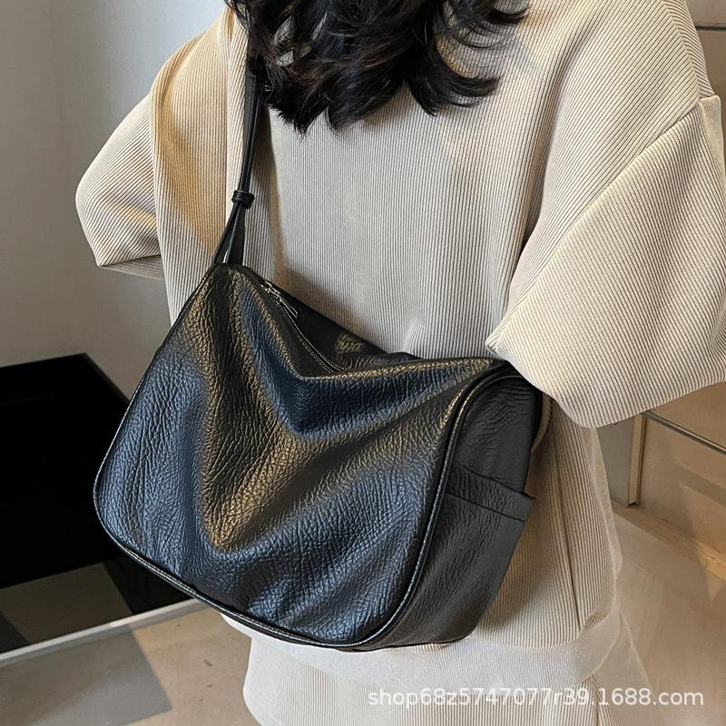 Underarm Bag 2025 New Fashion Trendy Shoulder Bag Women's Large Capacity Solid Color Casual Work Commuter Bag Messenger Bag