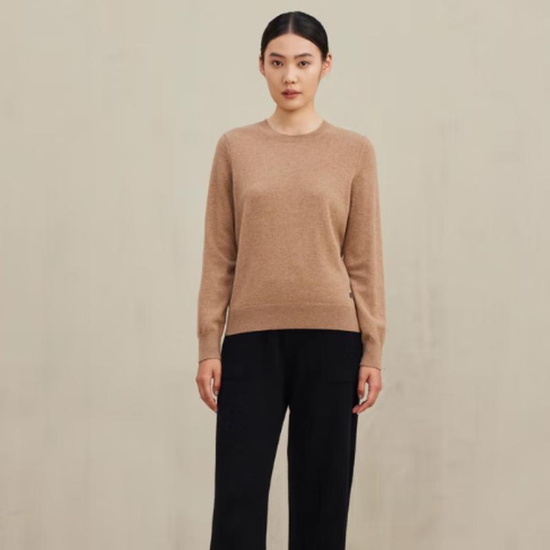 Erdos 1980 Women's Round Neck Cashmere Sweater