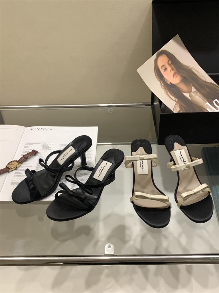 2025 новые французские сандалии в стиле феи, верхняя одежда, летнее слово с бантом, тонкий каблук, элегантные женские тапочки на высоком каблуке