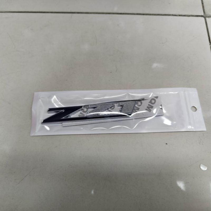AABHC1 2pcs car styling 3d Metal Logo Z71 Emblem Car Front Grille Badge Sticker For Chevrolet Tahoe Colorado Silverado Accessories