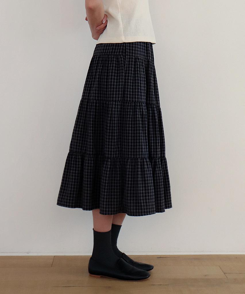 Moyora Tiered Check Flare Elastic Long Skirt [Navy]