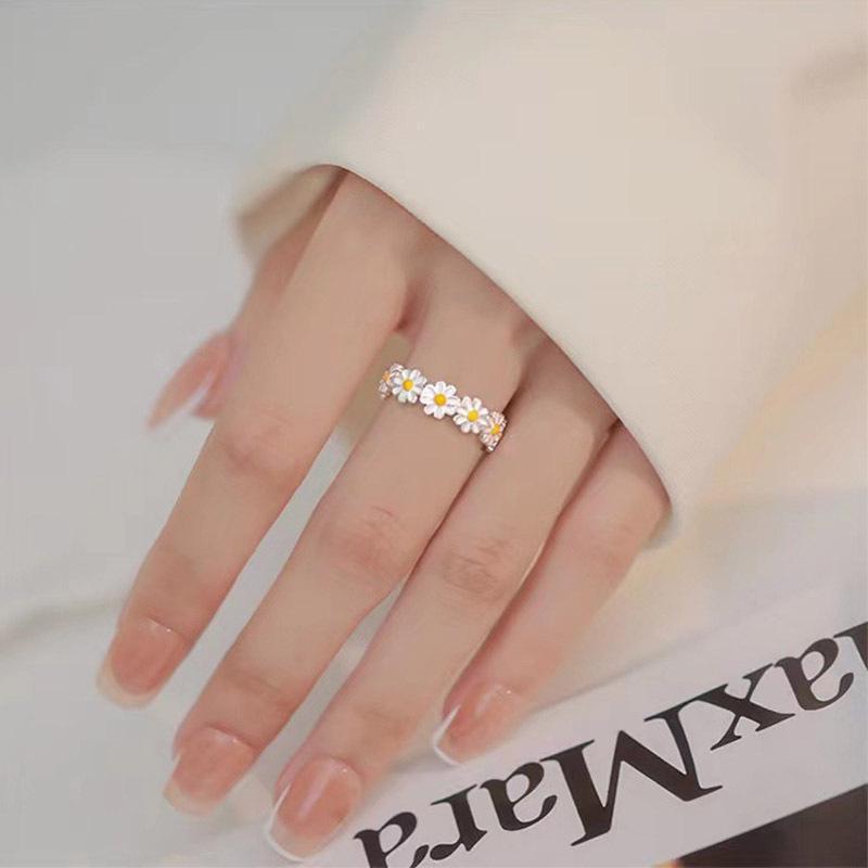 Daisy Flower Adjustable Open Ring for Women