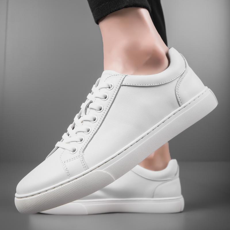 Fashion Genuine Leather Mens Casual Shoes Lightweight Man Skateboard Shoes Luxury Brand Sneakers Travel Tenis Masculino Vulcanize Shoes