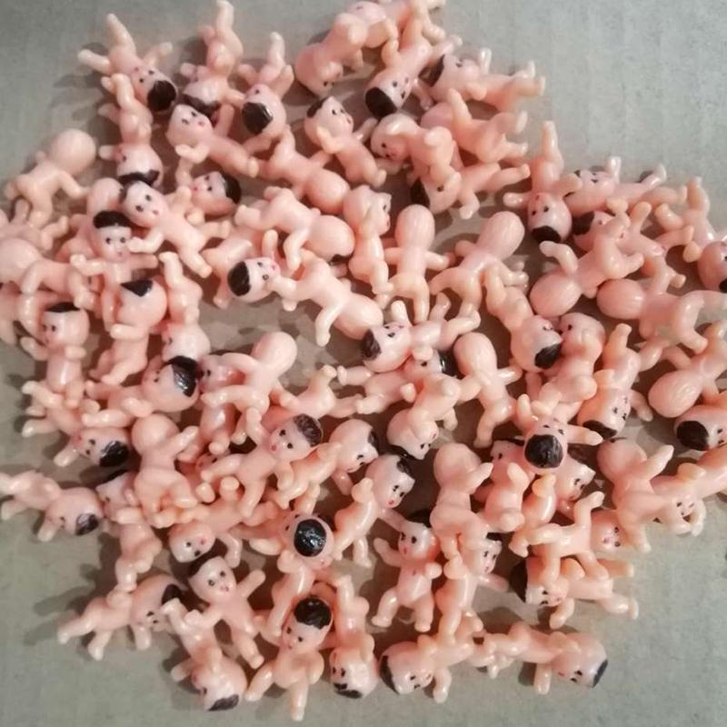 60Pcs High Quality 1/1.2inch Mini Plastic Baby Doll Kids Toys Doll Accessories 10Colors