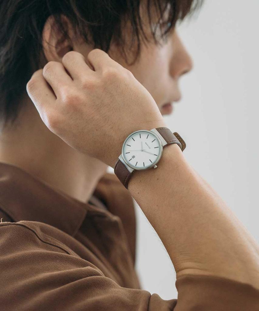 Часы BERING Унисекс Классические Скандинавский шов Кожа Коричневый 11035-500