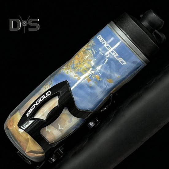 Бутылка для воды для велосипеда объемом 610 мл с пылезащитной крышкой, большая емкость, изолированная, портативная, легкая, для путешествий на открытом воздухе, для занятий спортом, для велоспорта, сжимаемая, питьевая бутылка