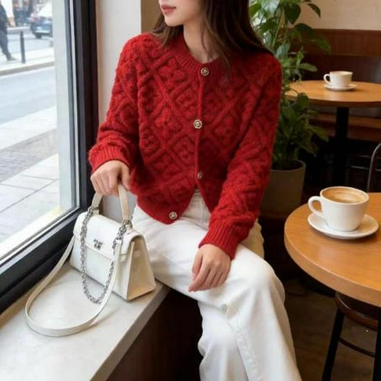 Retro-Style Women's 3D Jacquard Loose Cable Knit Cardigan - Perfect for Spring & Autumn