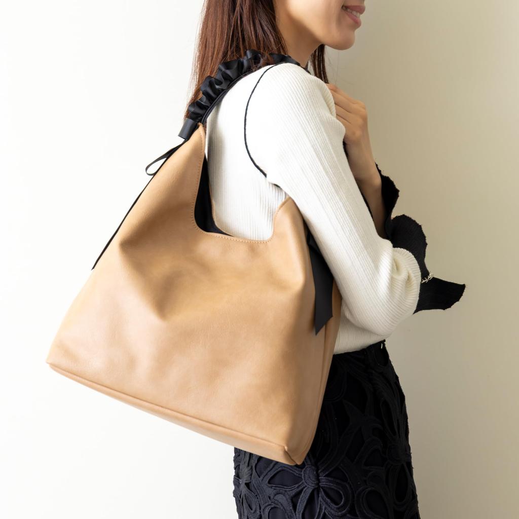 Kagonomori Women's Lightweight Faux Leather Shoulder Bag with Ruffles, Perfect for Adults, All Seasons, Model 505-23 (Beige)