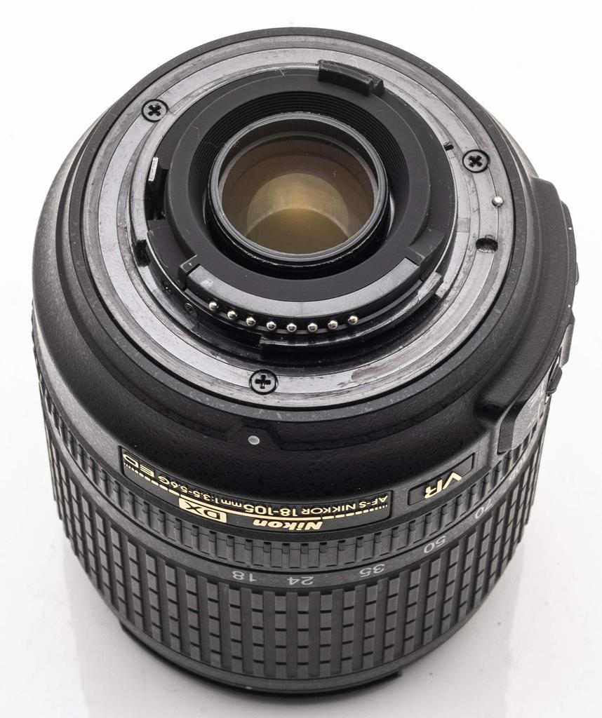 Nikon Стандартный зум-объектив DX NIKKOR ED VR эксклюзивно для формата Nikon DX AF-S 18-105mm f/3.5-5.6G