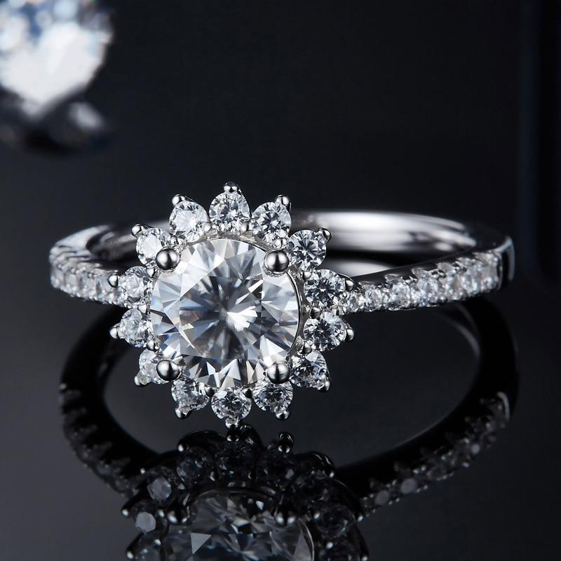 Real 1 Ct Moissanite Rings 100 % Tone Bridal Bridal Celebration Party Event Rings Sparkling Rings Female Women Fine JewelryTrendy