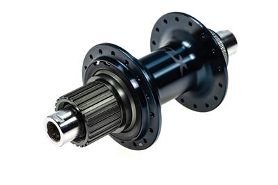 SHIMANO 32H 12S 12мм сквозная ось Center lock продается отдельно FH-M7110-B OLD148мм